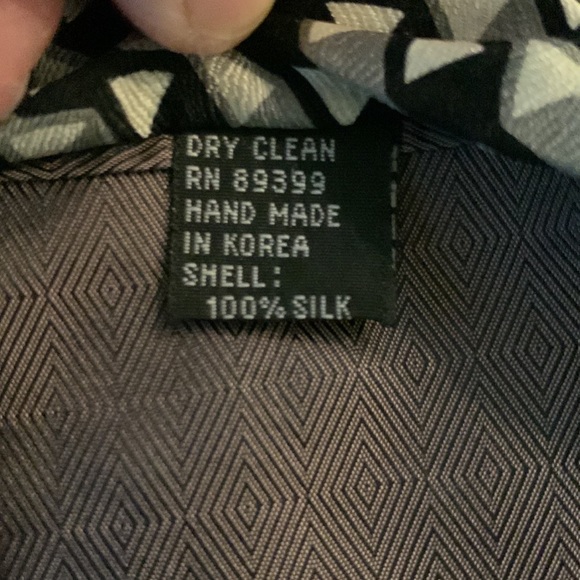 Bundle of 2 Tongue Tied Silk Ties - Picture 5 of 5